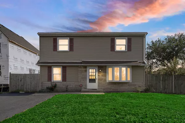 25W277 Doris AVE, Carol Stream, IL 60188