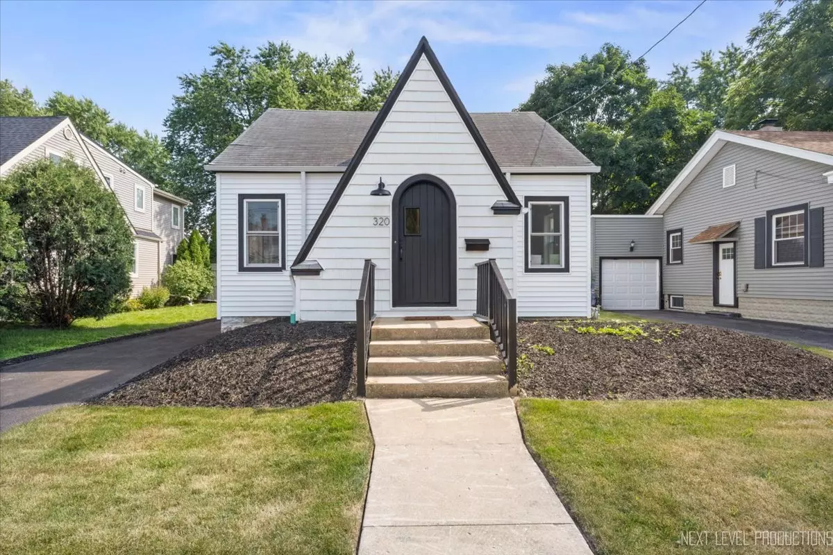 Geneva, IL 60134,320 Chalmers ST