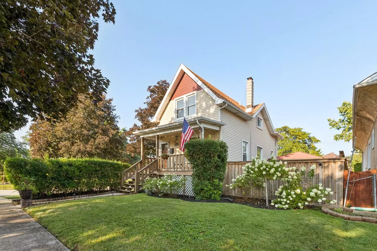 Maywood, IL 60153,919 N 3rd AVE