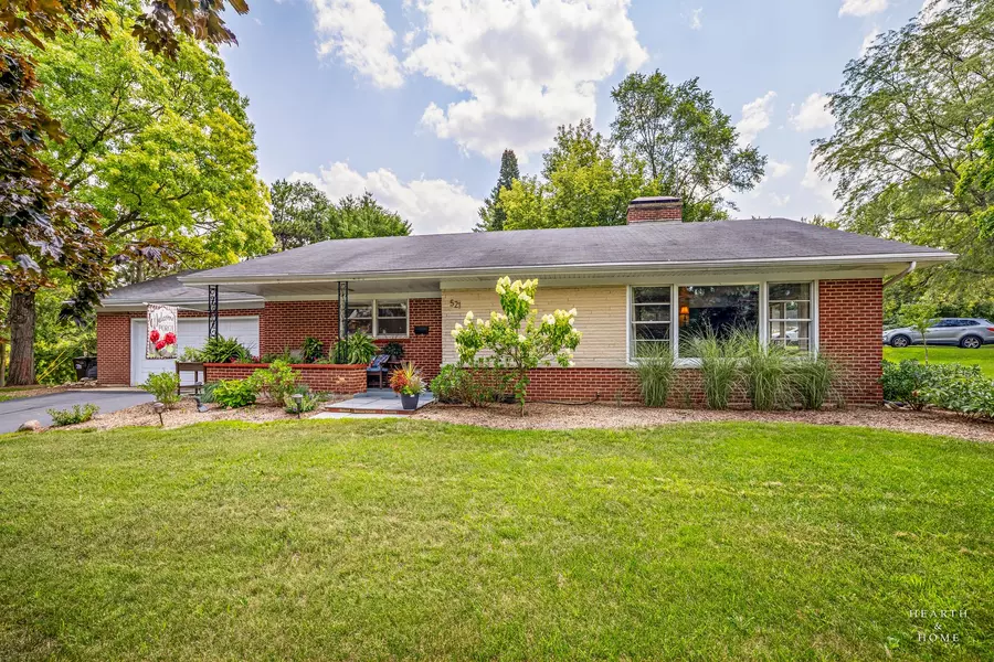521 Skyline DR, Fox River Grove, IL 60021