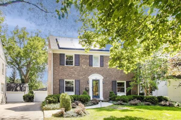 2025 Bennett AVE, Evanston, IL 60201