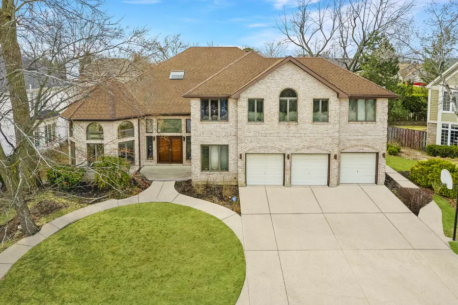 2410 Halina DR, Glenview, IL 60026