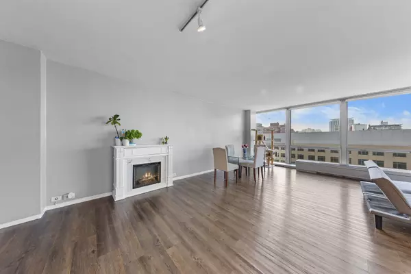 Chicago, IL 60657,330 W DIVERSEY Pkwy #1508