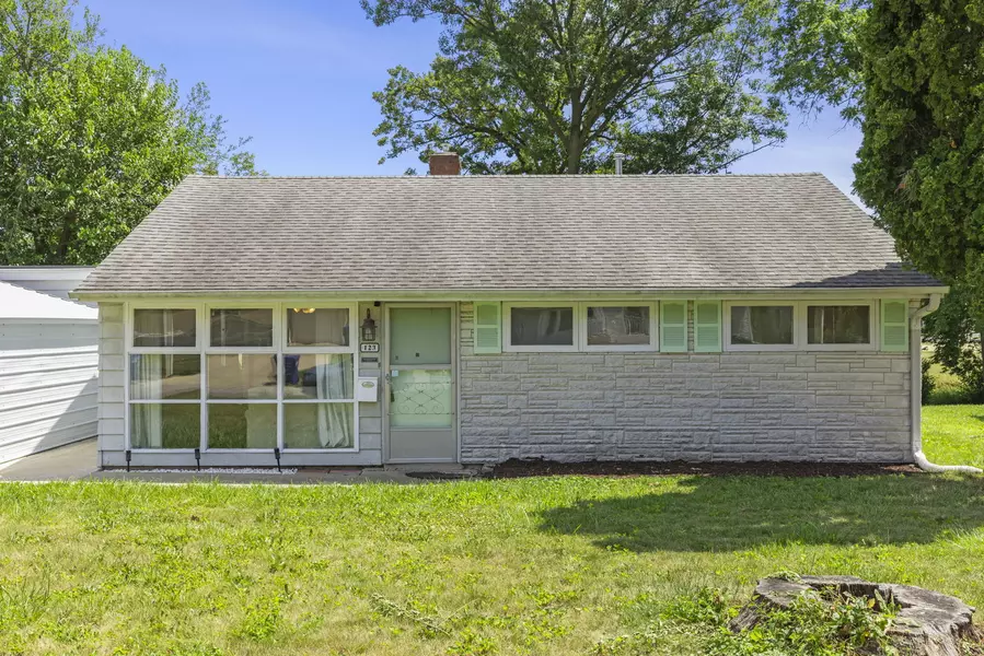 123 Tilton Park DR, Dekalb, IL 60115