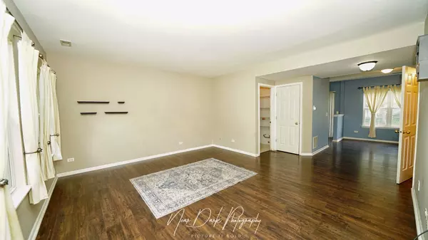 Round Lake Beach, IL 60073,1203 N NATURE CT