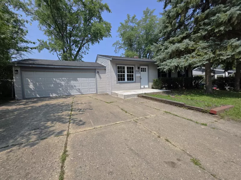 1712 Poplar AVE, Hanover Park, IL 60133