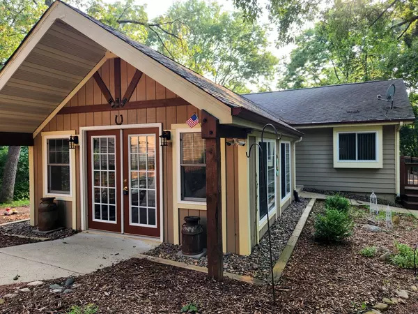 141 Clubhouse DR, Varna, IL 61375