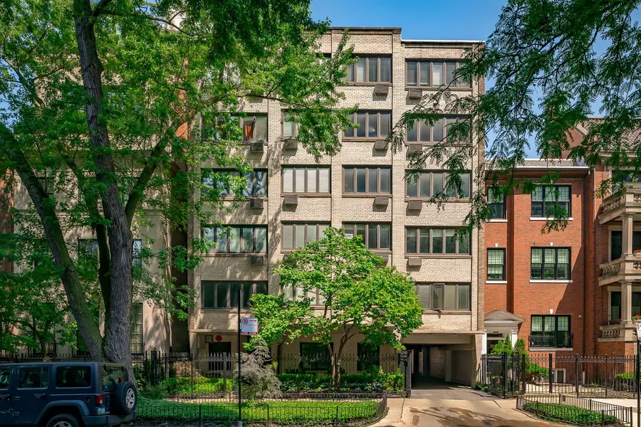 1419 N State Pkwy #501, Chicago, IL 60610