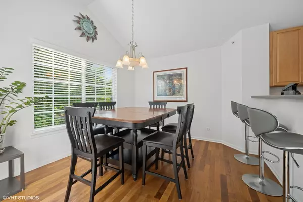 Wheeling, IL 60090,10 Cherbourg CT