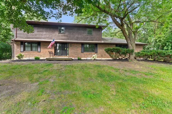 36 Ferndale RD, Deer Park, IL 60010