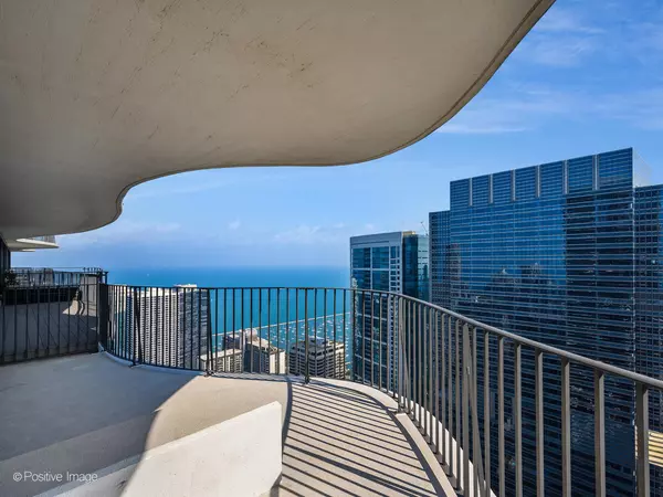 Chicago, IL 60601,225 N Columbus DR #6301