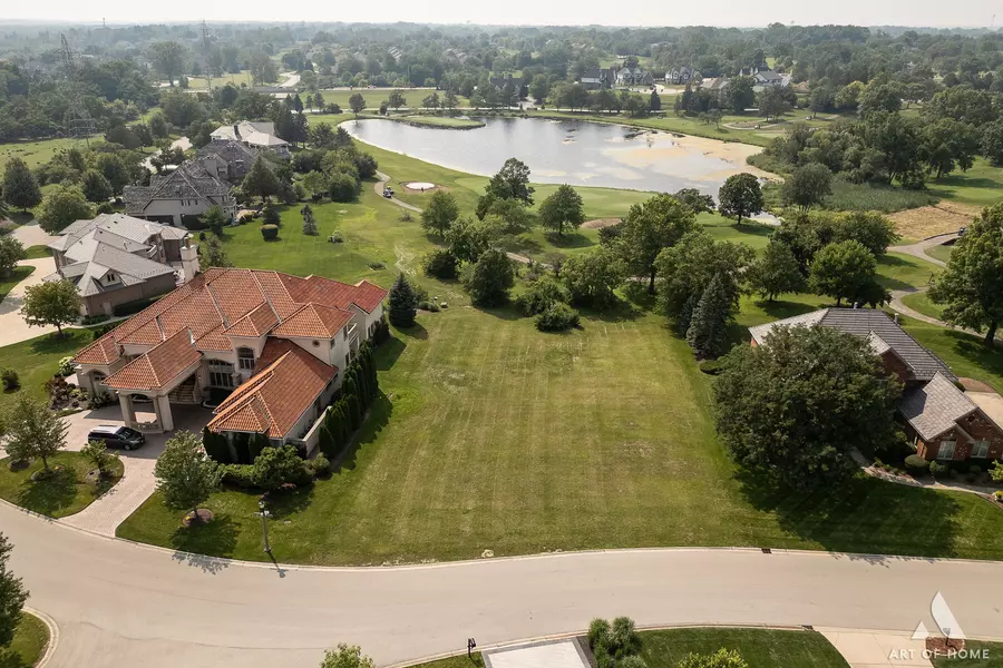 7 Ruffled Feathers DR, Lemont, IL 60439