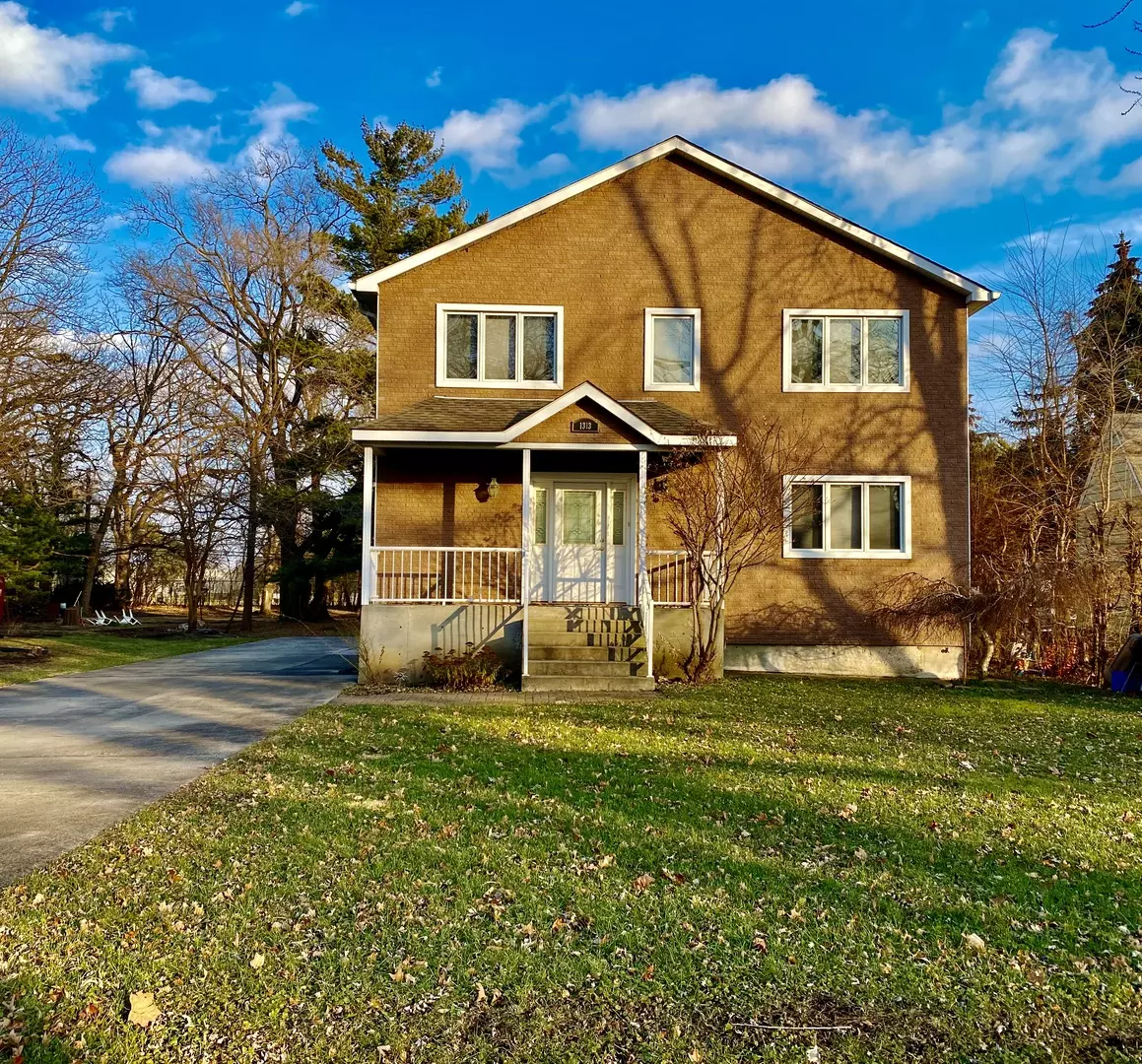 Elmhurst, IL 60126,1313 Hamilton AVE