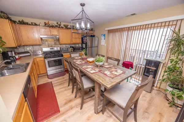 Joliet, IL 60431,644 Spring Leaf DR