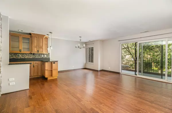 Lisle, IL 60532,425 Walnut Creek LN #1305