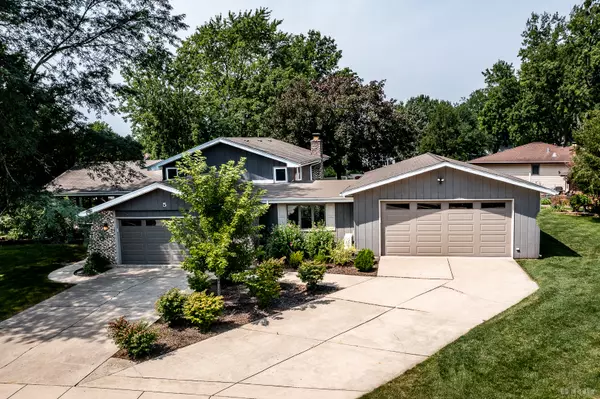 5 Nelson RD, New Lenox, IL 60451