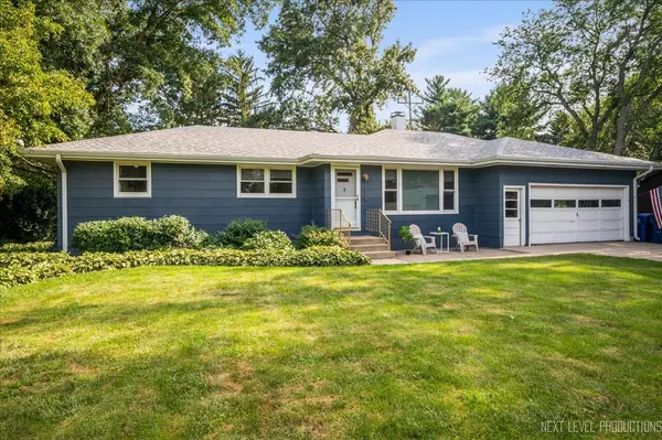 634 Considine RD, Geneva, IL 60134