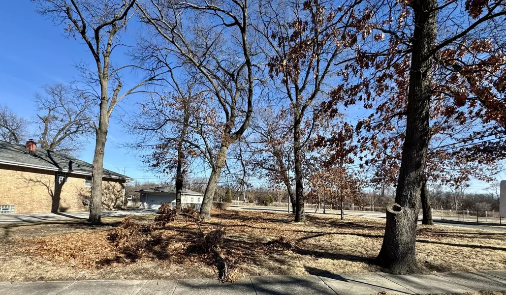 17313 Hawthorne DR, East Hazel Crest, IL 60429