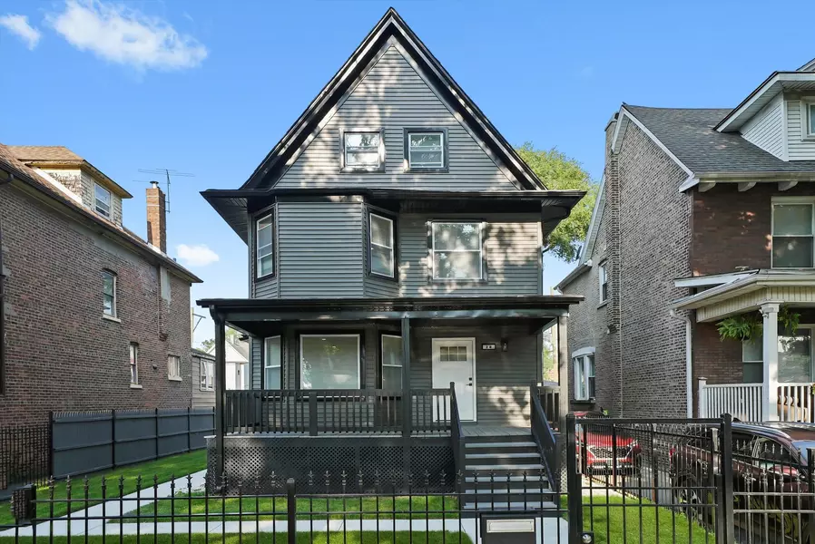 28 N Latrobe AVE, Chicago, IL 60644