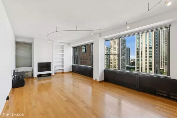 Chicago, IL 60610,1540 N State Pkwy #15A