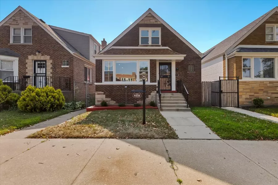 8432 S Yates BLVD, Chicago, IL 60617
