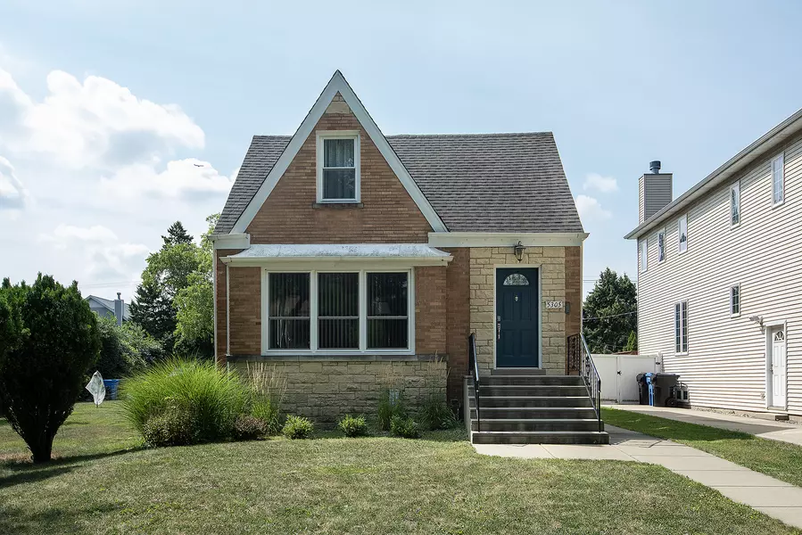 5305 W Ardmore AVE, Chicago, IL 60646