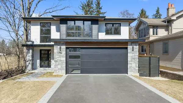 Glenview, IL 60025,1752 MacLean CT