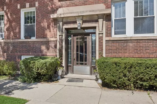 Oak Park, IL 60304,642 Van Buren ST #2