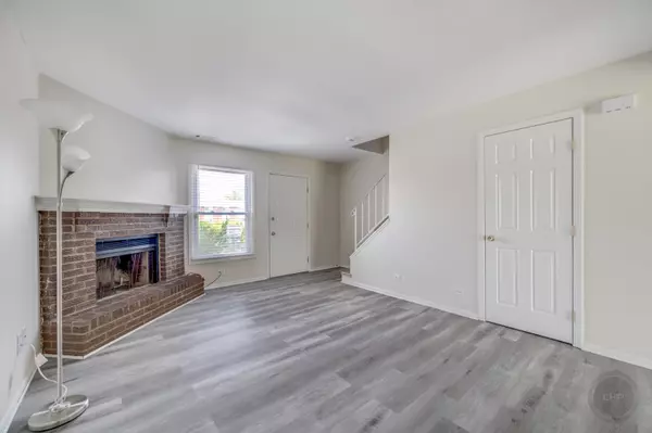 Aurora, IL 60505,1716 N Marywood AVE