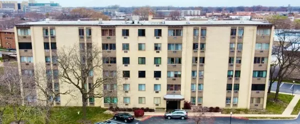 9720 S Pulaski RD #502, Oak Lawn, IL 60453