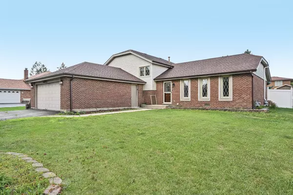 15336 Regent DR, Orland Park, IL 60462