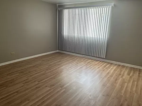 Matteson, IL 60443,4062 Charleston RD #1E