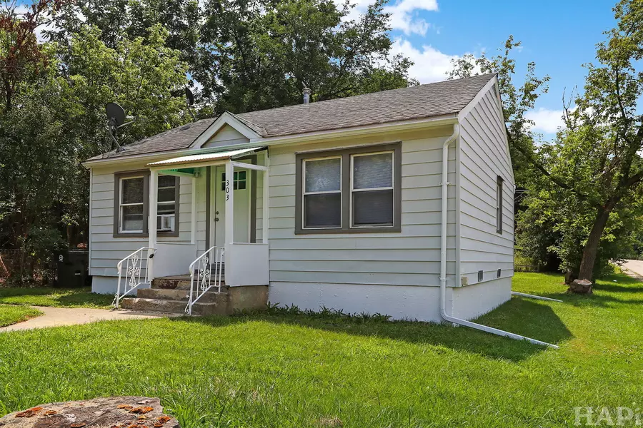 303 N Bernice CT, Round Lake, IL 60073