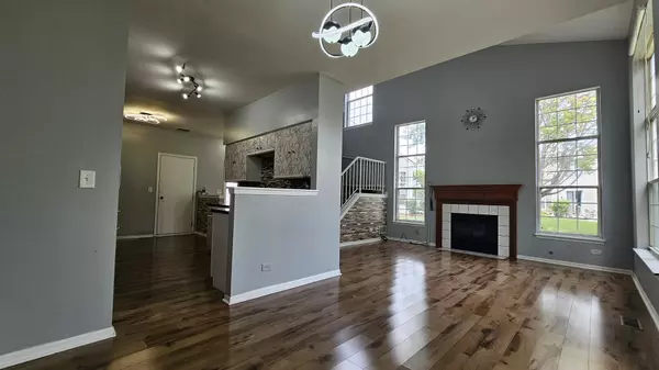 Lake In The Hills, IL 60156,107 Capella CT #107