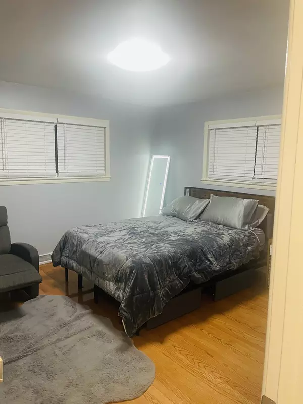 Skokie, IL 60076,3440 Main ST