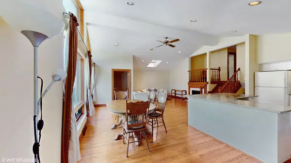 Elmhurst, IL 60126,270 W Fremont AVE