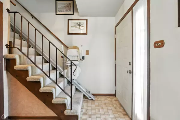 Orland Park, IL 60462,9231 Catherine CT