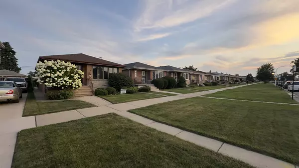 Chicago, IL 60638,6225 W 63rd PL