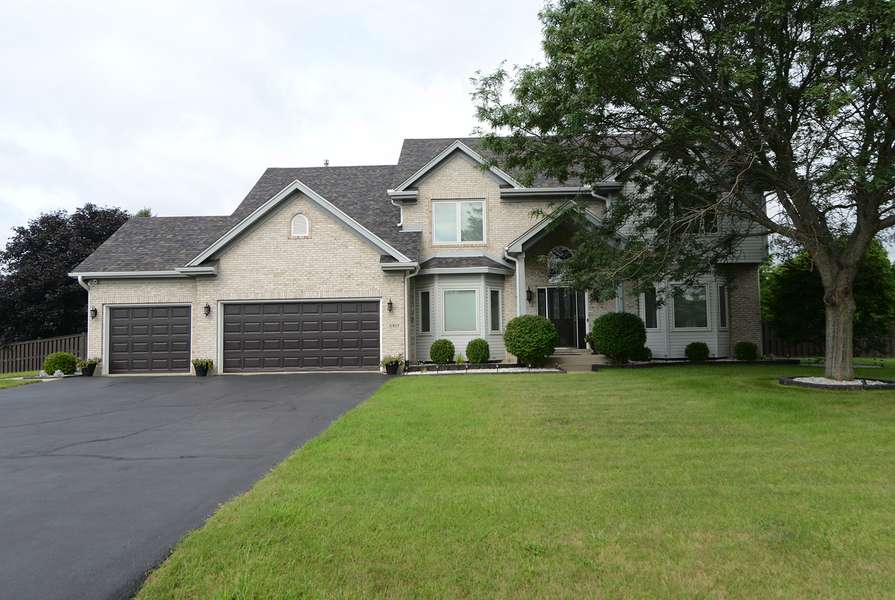 5917 Meadow Lark LN, Johnsburg, IL 60051