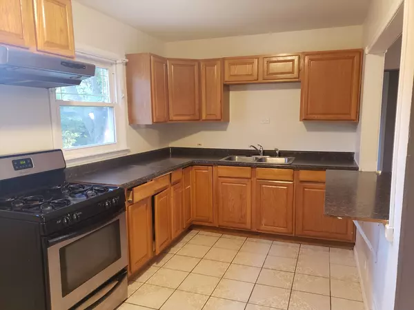 Waukegan, IL 60087,2809 N Butrick ST