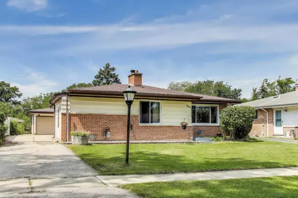 Wheeling, IL 60090,396 Stone PL