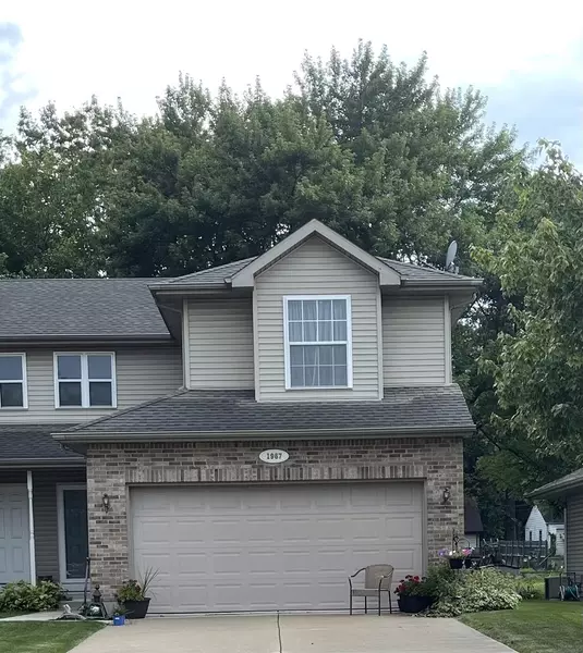 1967 Alinda AVE, Ottawa, IL 61350