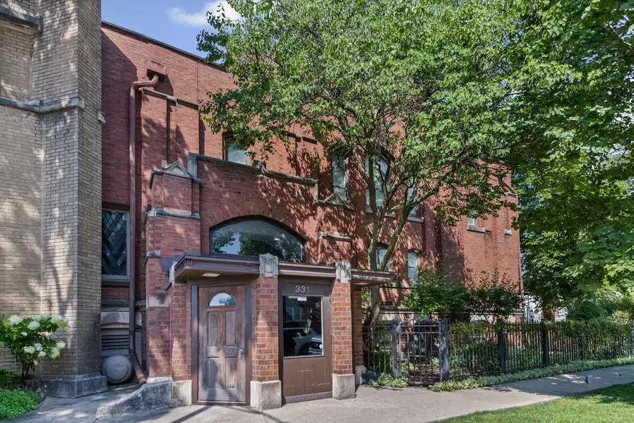 331 S Ridgeland AVE #B, Oak Park, IL 60302