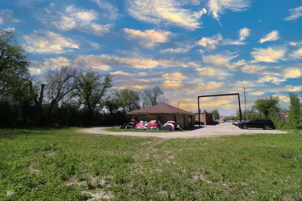 Des Plaines, IL 60016,955 Rand RD