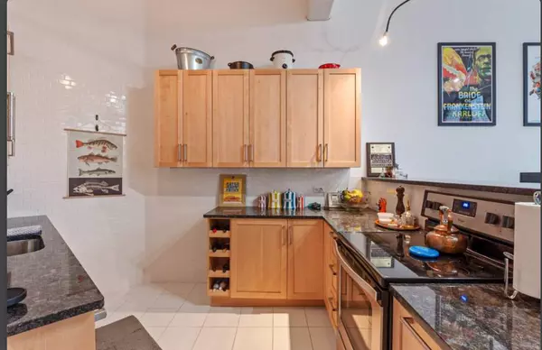 Chicago, IL 60605,124 W Polk ST #605