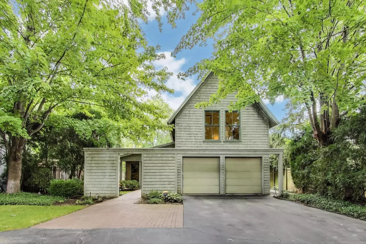 Deerfield, IL 60015,245 KENMORE AVE