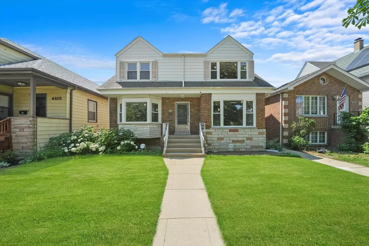 Chicago, IL 60630,4935 W Winona ST #2