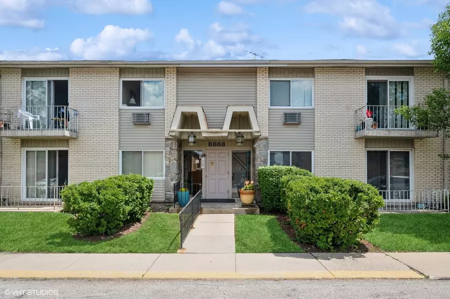 8888 Steven DR #1H, Des Plaines, IL 60016