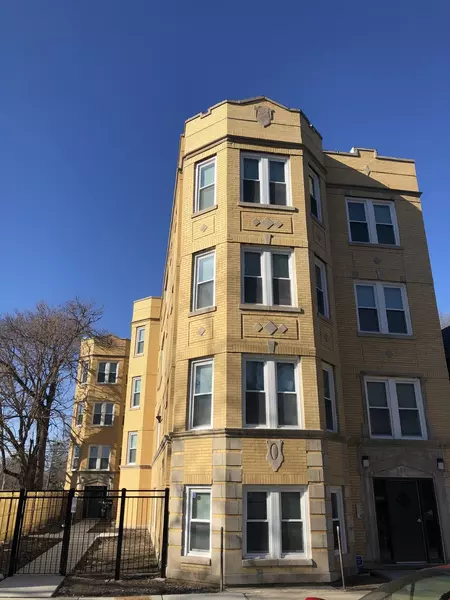 1534 S Komensky AVE #2R, Chicago, IL 60623