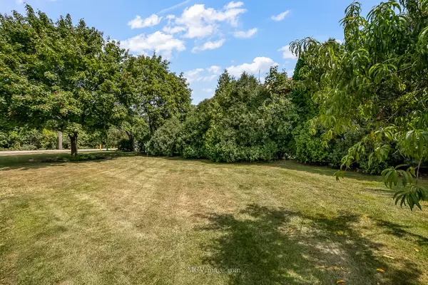 Lemont, IL 60439,15824 New AVE